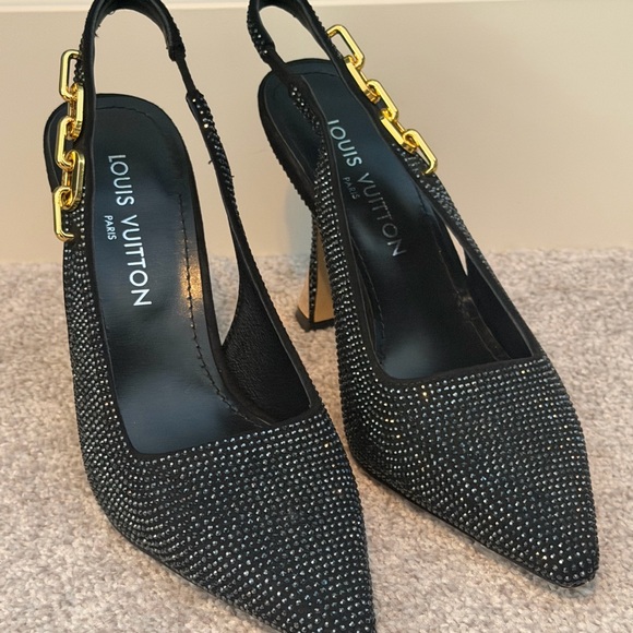 Louis Vuitton Black and Gold Heels - Picture 2 of 10